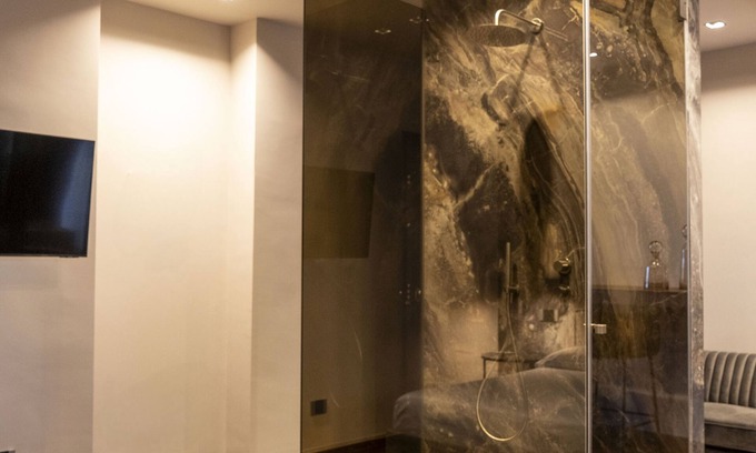 Bari City Centre Apartment | Elegant structure located in the wonderful city of Bari