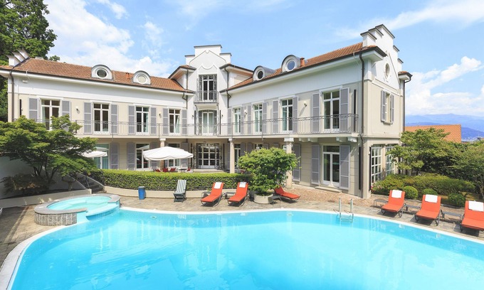 Stresa Villa | Elegant villa with pool & tennis just next to the town center! - Villa Virginia