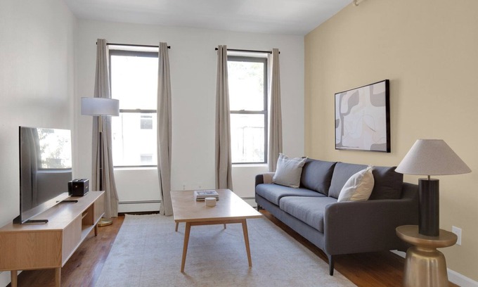 Williamsburg Apartment | Elegant Williamsburg 1BR w/W/D, nr Domino Park, by Blueground