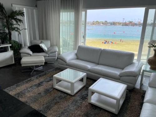 Belmont Shore Apartment | Elegant with spectacular view & steps to so much.