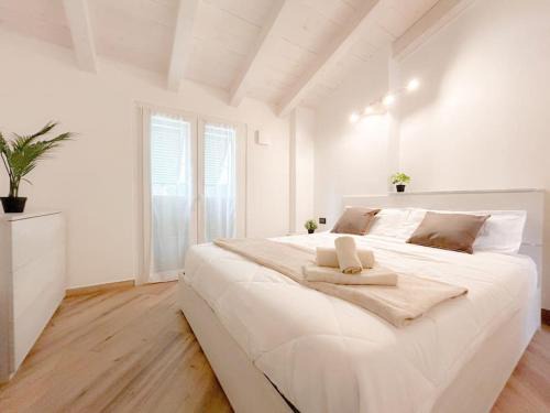 Sestri Ponente Apartment | [Elegante Suite] Via Sestri - Airport - WiFi