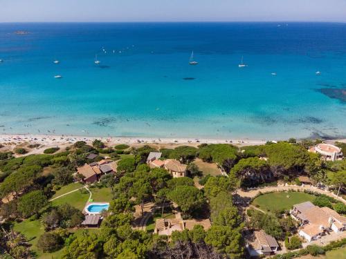 Campulongu Villa | Elegante Villa a 30 m dalla bellissima spiaggia di Campulongu Villasimius