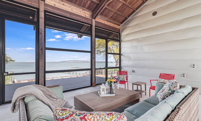 Rockport House | Elite 1 bedroom waterfront home. Spacious screened in porch and pier!