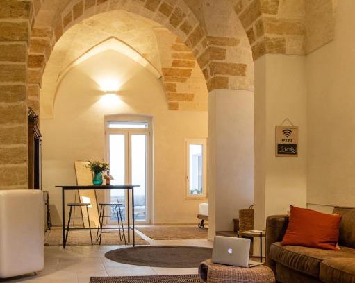 Brindisi Histotic Center Bed & Breakfast | ELLEMENTS - Luxury Rooms
