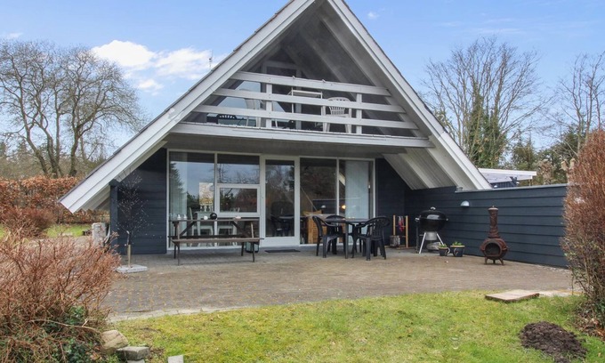 Hojslev House | "Ellenor" - 300m to the fjord by Interhome