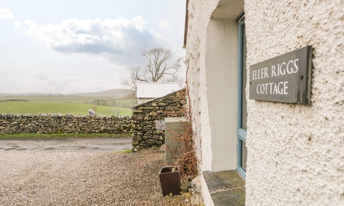 Ulverston Cottage | ELLER RIGGS COTTAGE, family friendly, with a garden in Ulverston