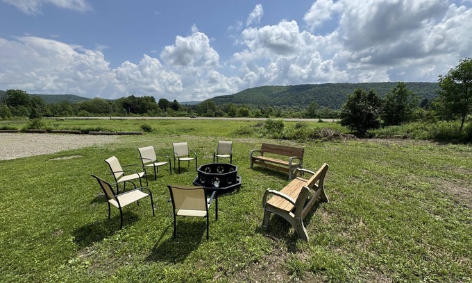 Great Valley Apartment | Ellicottville 2 miles to Holiday Valley Condo 4