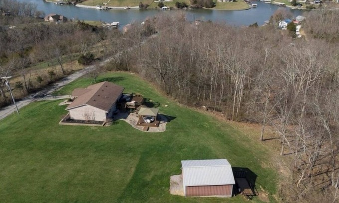 Williamstown House | Ellis Estates next to the Ark & Lake.