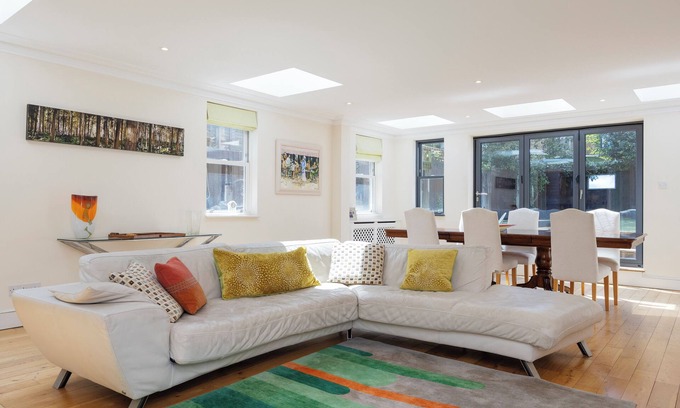 Clapham House | Elms Road, by Veeve
