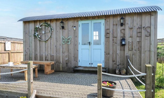 Saint Gennys House | Elsie's Hut
