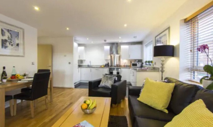 Borehamwood Apartment | Elstree - spacious 2 bedroom, 2 bathroom apartmentn