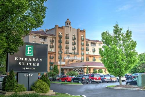 Indianapolis Hotel | Embassy Suites by Hilton Indianapolis North