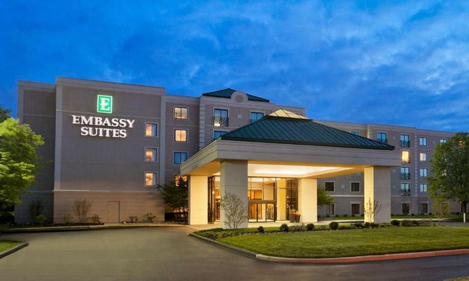 Eastwick Hotel | Embassy Suites by Hilton Philadelphia Airport