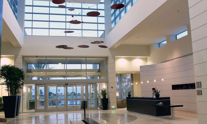 Guasti Hotel | Embassy Suites Ontario Airport