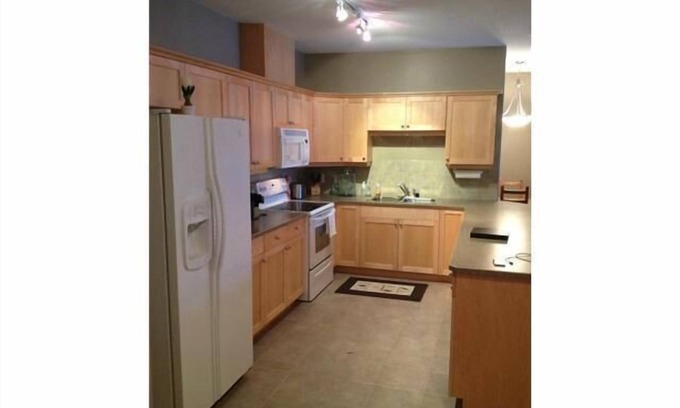 Central Okanagan Condo | Emerald Beach Villas Wood Lake 2 bedroom Lakefront Condo