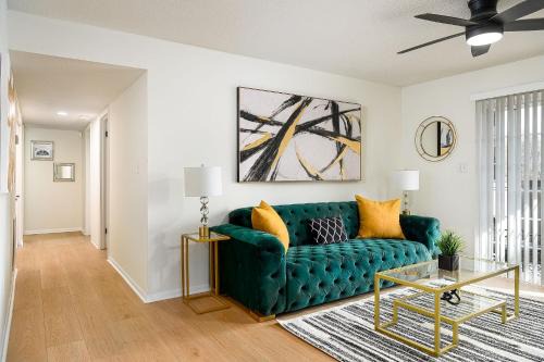 Winston - Salem Apartment | Emerald Retreat - Central & Stylish - 2 BR/2 BA
