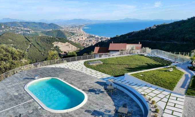 Salerno Apartment | Emma Apartment with Pool - Sea View