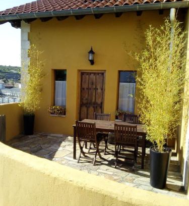 Santillana del Mar House | En busca del viento del norte