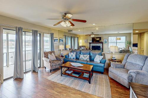 Lake Hamilton Apartment | Enchanted Getaway