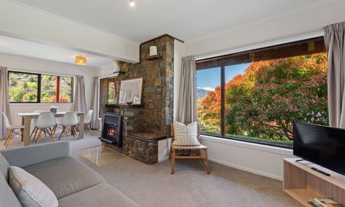 Fernhill House | Enchanting Arawata | Fernhill Home