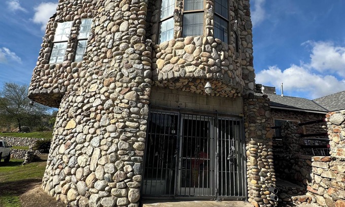 Springville Other | Enchanting Castle with Nature View to Relax