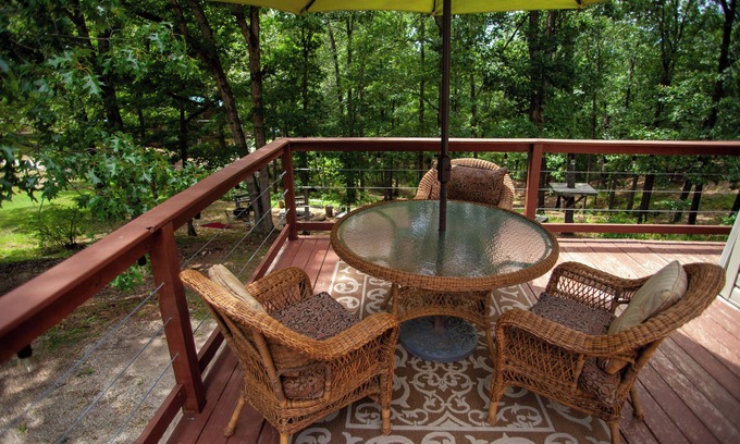 Walnut Shade House | Enchanting Countryside Home