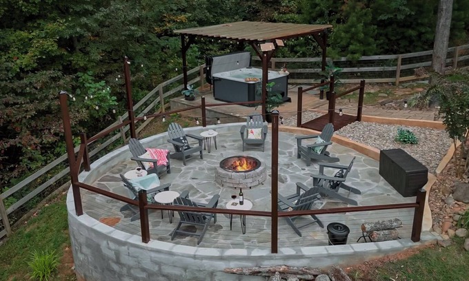 Cosby Cabin | Enchanting Mountain ZEN Retreat Oasis Spa Hot Tub- Fire Pit - DOGS-VIEWS