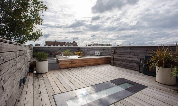 Stoke Newington Apartment | Enchanting Urban Treehouse, Stoke Newington!