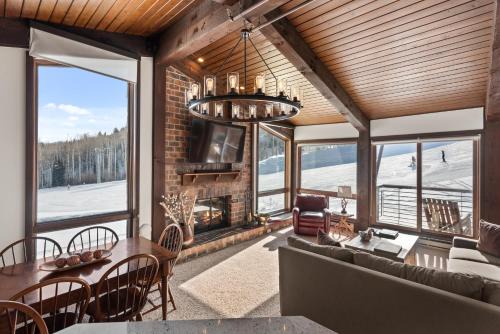 Snowmass Village House | Enclave 306, Snowmass Ski-In/Ski-Out Condo w/Shared Pool/Hot Tub