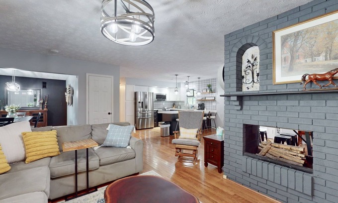 Frankfort House | Encounter the Bluegrass & relax comfortably