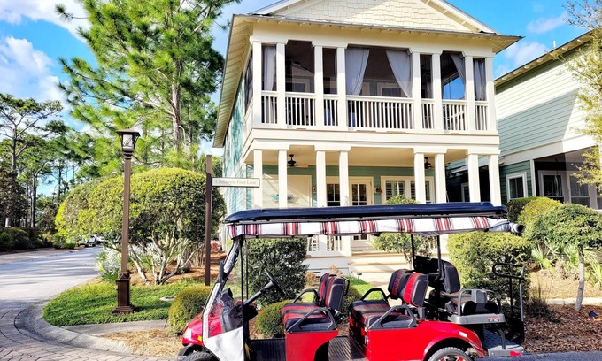 Santa Rosa Beach House | END OF SUMMER SPECIAL-Near Watercolor,Seaside-Golf Cart,2 Pools,Beach Gear,Bikes