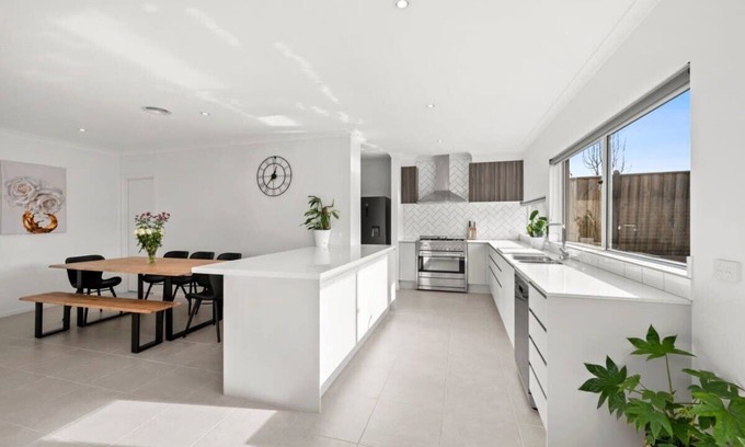 Torquay Apartment | Endless Sunshine and Relaxation – Pet Friendly