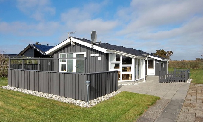 Lokken House | "Engelbrecht" - 400m from the sea by Interhome