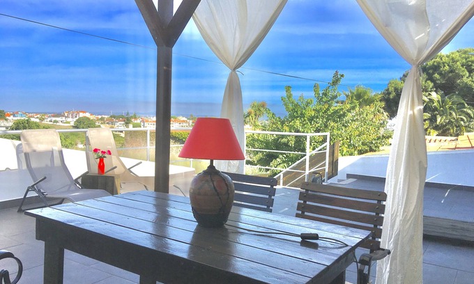 Caparica House | Enjoy a 50 m² terrace with a magnificent view