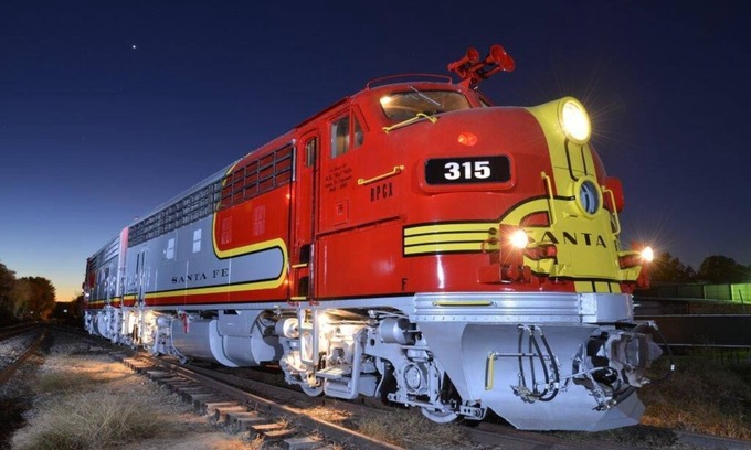 Galveston Bed & Breakfast | Enjoy a Night at the Galveston Museum aboard the Historic Bonnie Brook Rail Car