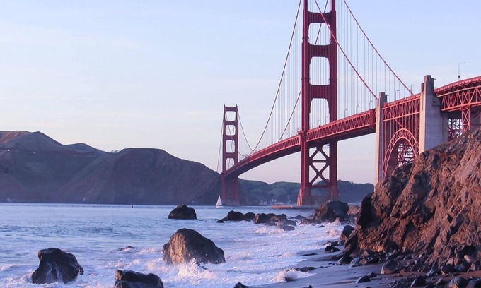 The East Side Apartment | Enjoy a relaxing stay in the Bay Area