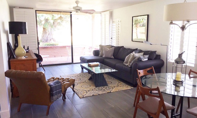 Rancho Mirage Condo | Enjoy a true desert oasis. Golf, tennis, clubhouse and pools in gated community