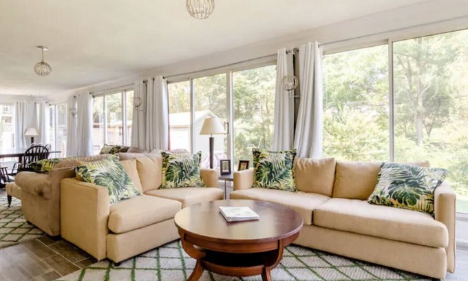 Bellevue Apartment | Enjoy almost an acre with gardens and a creek AND only 5-15 to most of RVA.