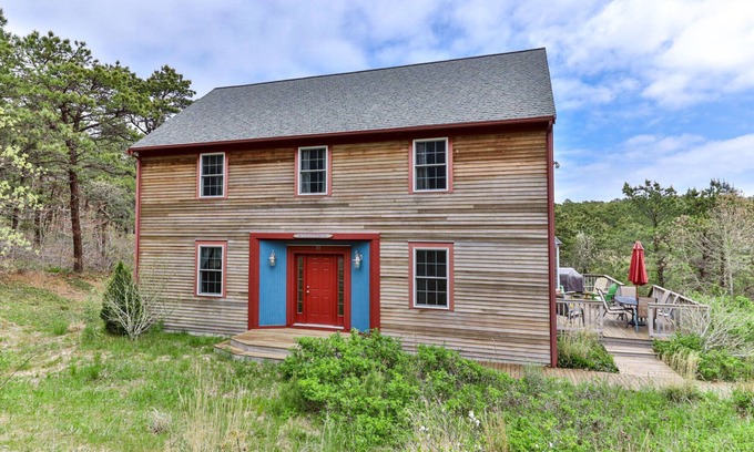 North Truro House | Enjoy Beach Plum House! Spacious 6BD Home - Near Ocean Beaches, Lots of Privacy