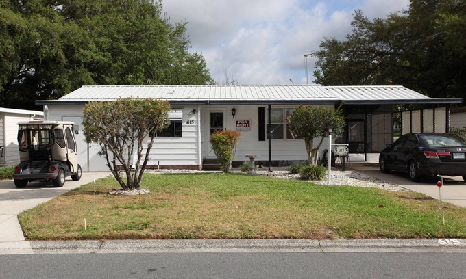 Silver Lake House | Enjoy beautiful 2 bedroom, 2 bath, home in the Villages Florida