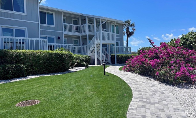 Boca Grande Condo | ENJOY DISCOUNTS ALL SUMMER LONG Amazing Top Floor 2/2 Boca Grande North Condo