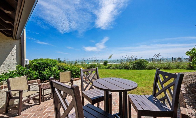 Debordieu Colony Villa | Enjoy Ocean Eyes in DeBordieu!
