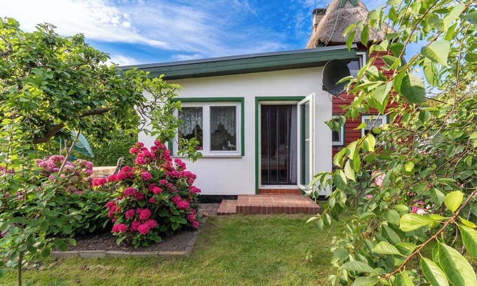 Wieck auf dem Darss Apartment | Enjoy peace and nature, vacation for 2 persons in Wieck a. Darß