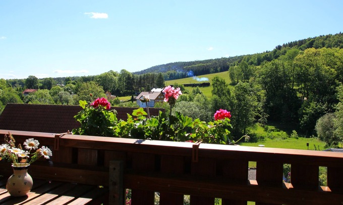 Jonsdorf Apartment | Enjoy peace, nature and a view - you can definitely do that with us.