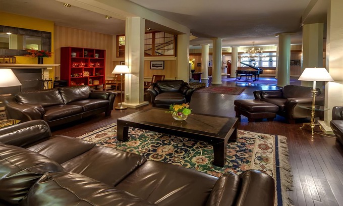 Shawnee On Delaware House | Enjoy Scenic River Views from a Quaint Haven Near the Pocono Mountains