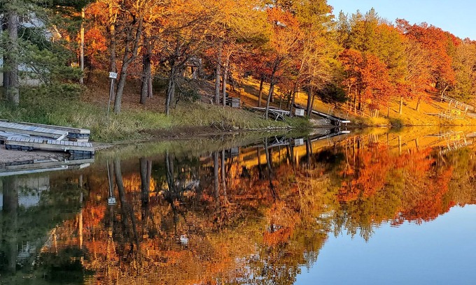 Pillager Cabin | Enjoy the Fall Colors from our "Lake Home", perfect spot for a quiet retreat