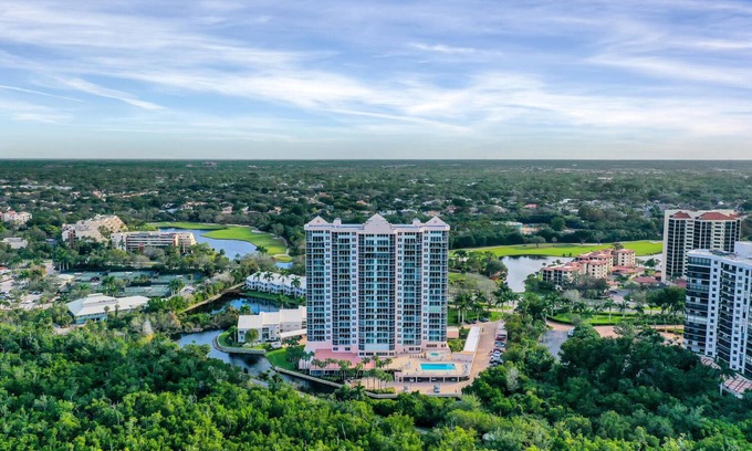 Pelican Bay Condo | Enjoy this beautiful condo at St. Maarten in gorgeous, coastal Pelican Bay!
