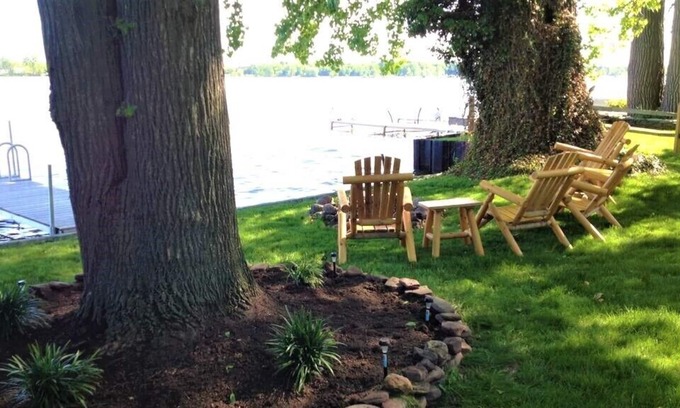 North Greece Cottage | Enjoy This vintage 1928 Lake Ontario Cottage