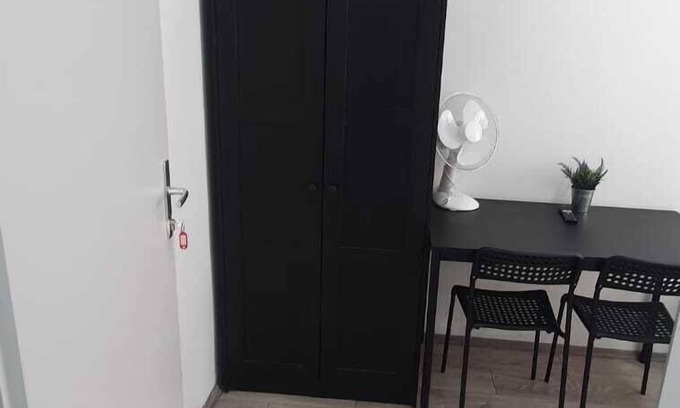 Simmering Apartment | Enkplatz U3- Affordable 5BR shared Apt.