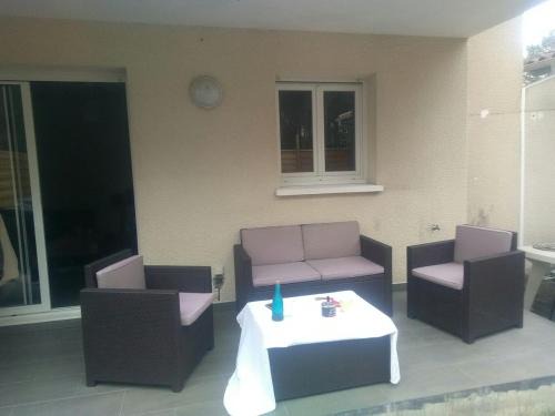 Saint-Vincent-de-Tyrosse Apartment | Entire Apartment in St Vincent de Tyrosse